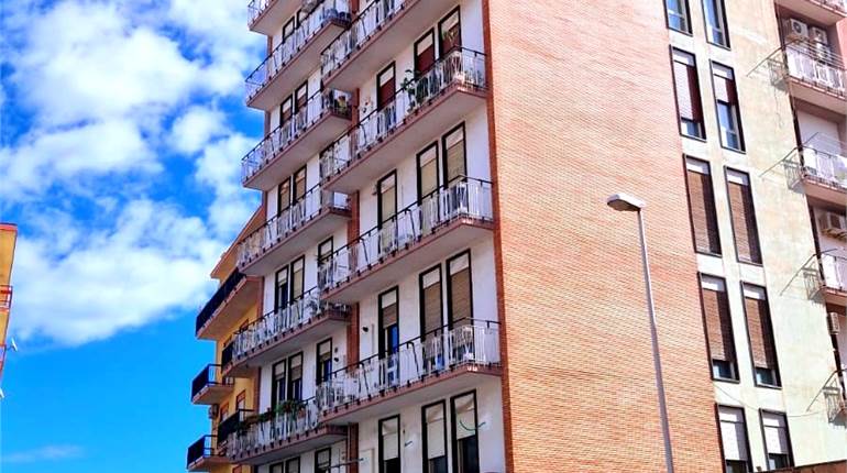 Panoramico Appartamento in Vendita a  Termini Alta