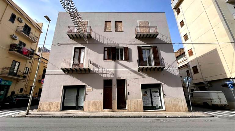Offices Sale in Termini Imerese (PA) via Vittorio Amedeo II 121