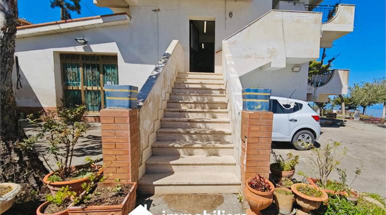 Apartment в продажа для Termini Imerese